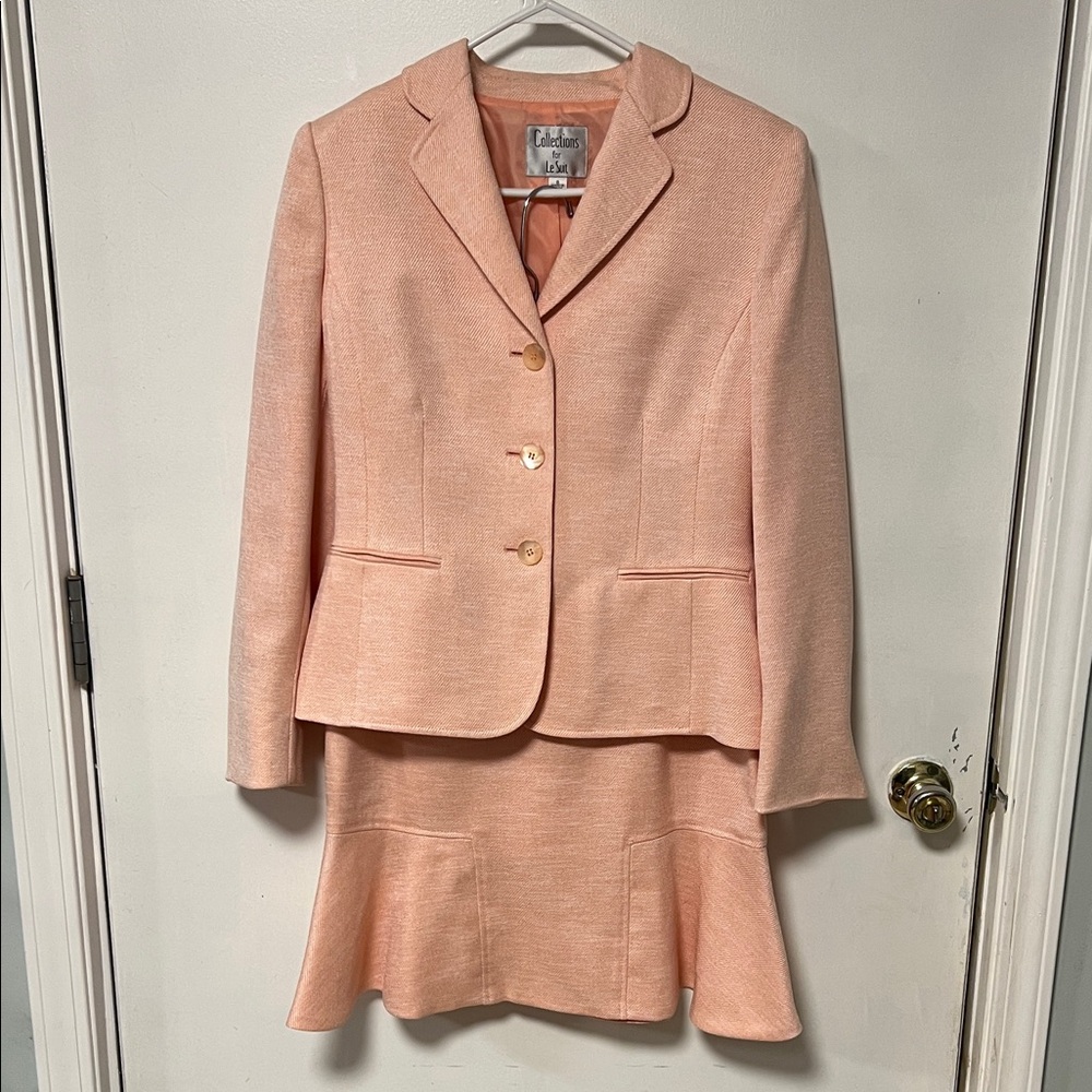 Le Suit Peach Blazer and Skirt Set size 8